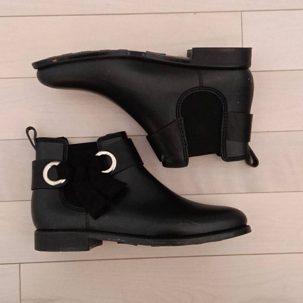 Henry Ferrera Women's  Stretch Panels On Sides & Ties Chukka Boots Black Size 9